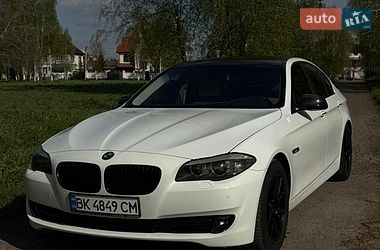 Седан BMW 5 Series 2011 в Ровно