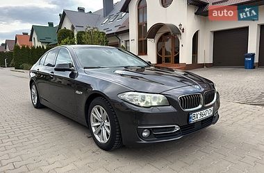Седан BMW 5 Series 2016 в Хмельницком