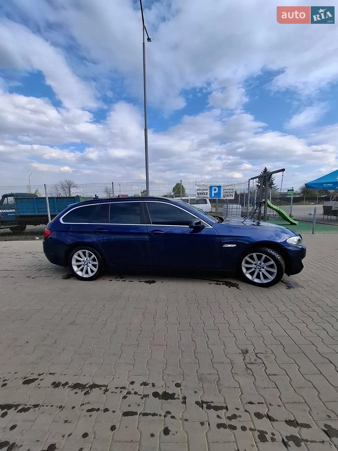 2011 BMW 5er - мініатюра 4