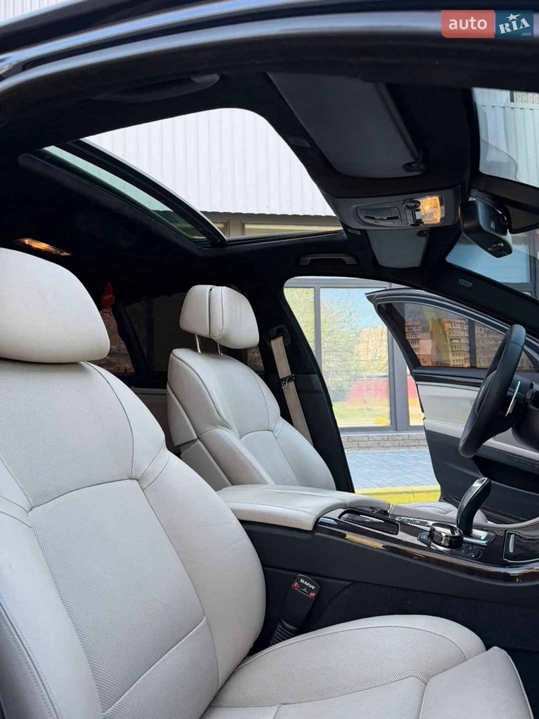 2011 BMW 5er - мініатюра 26