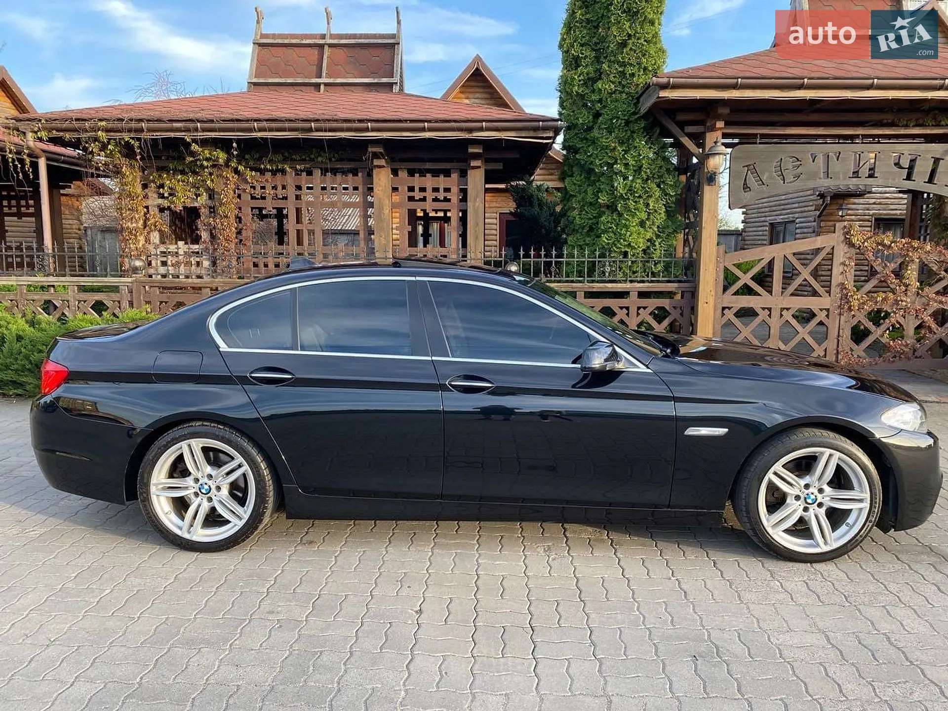 2011 BMW 5er - мініатюра 3