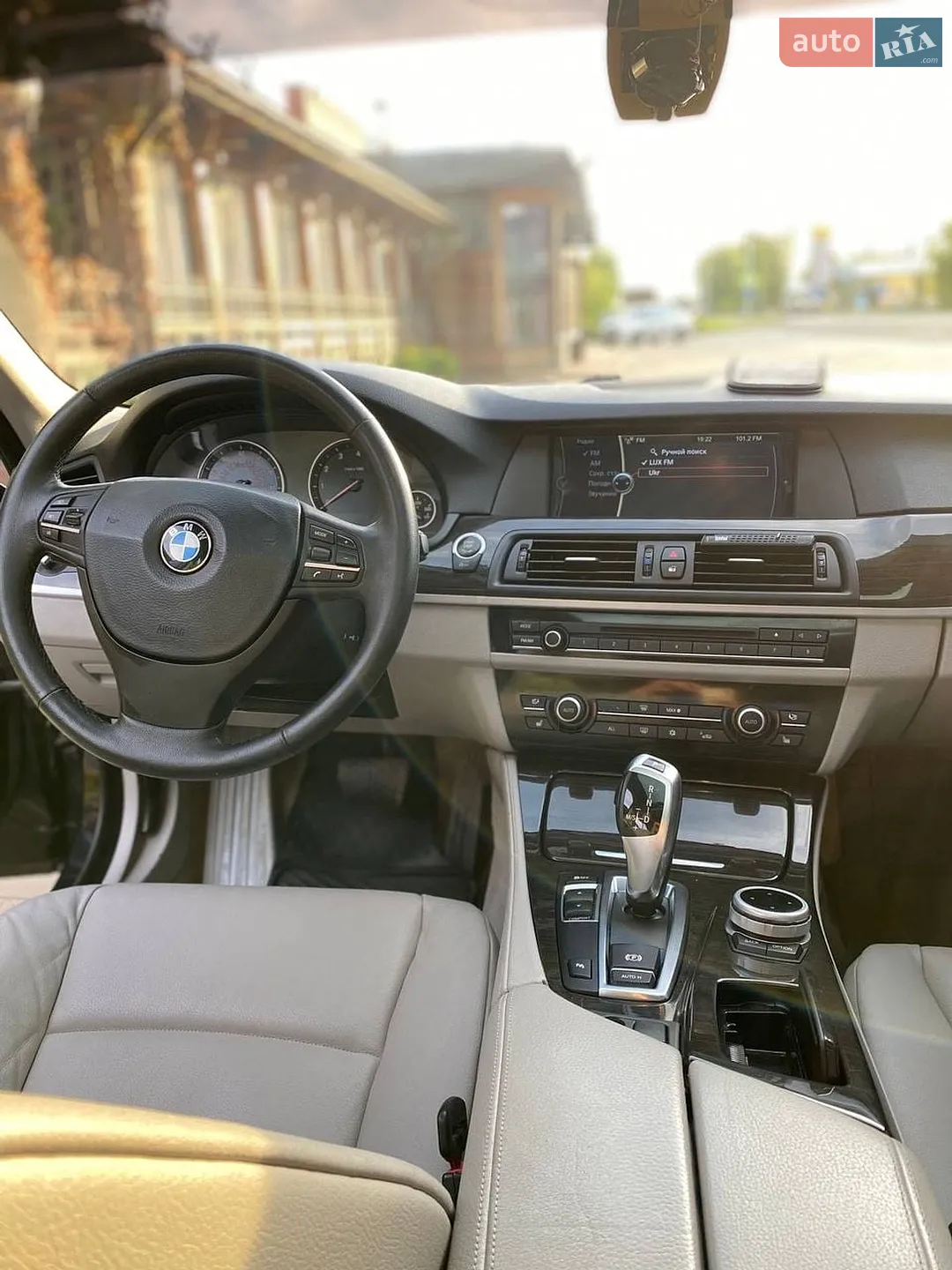 2011 BMW 5er - мініатюра 10