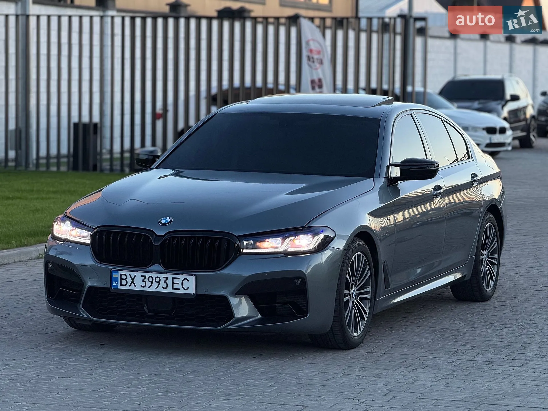 2017 BMW 5er - мініатюра 2