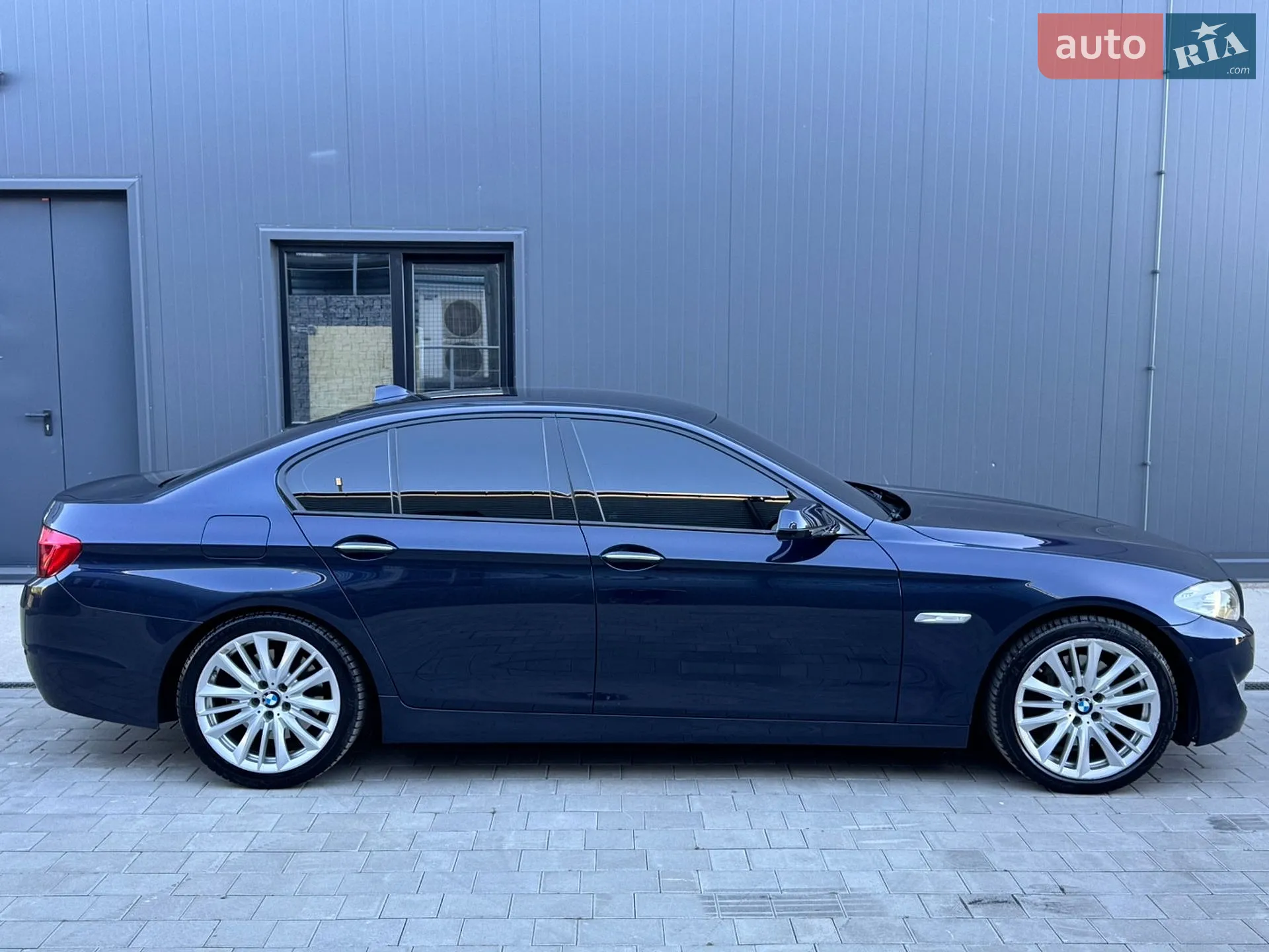 2011 BMW 5er - мініатюра 9