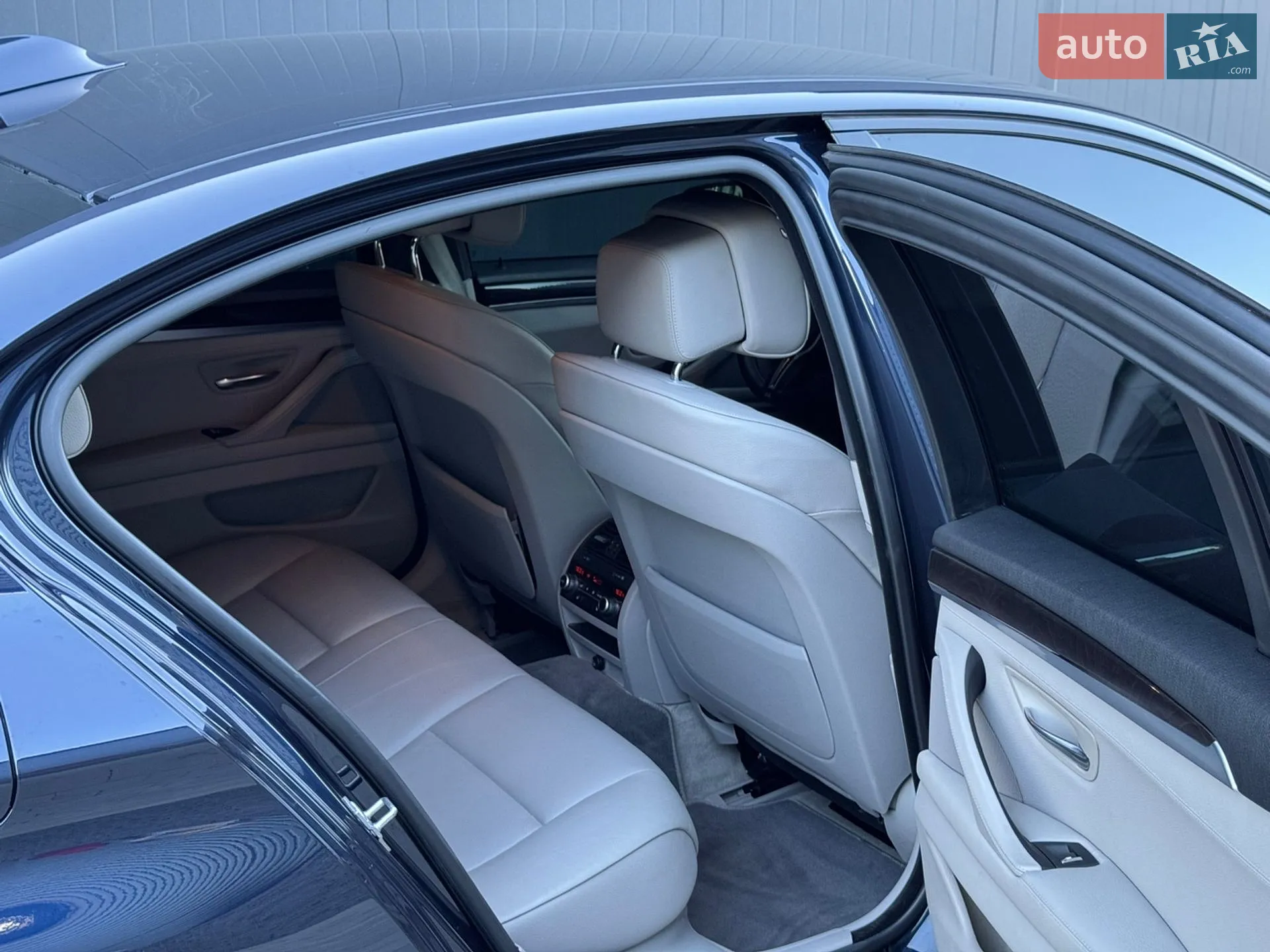 2011 BMW 5er - мініатюра 26