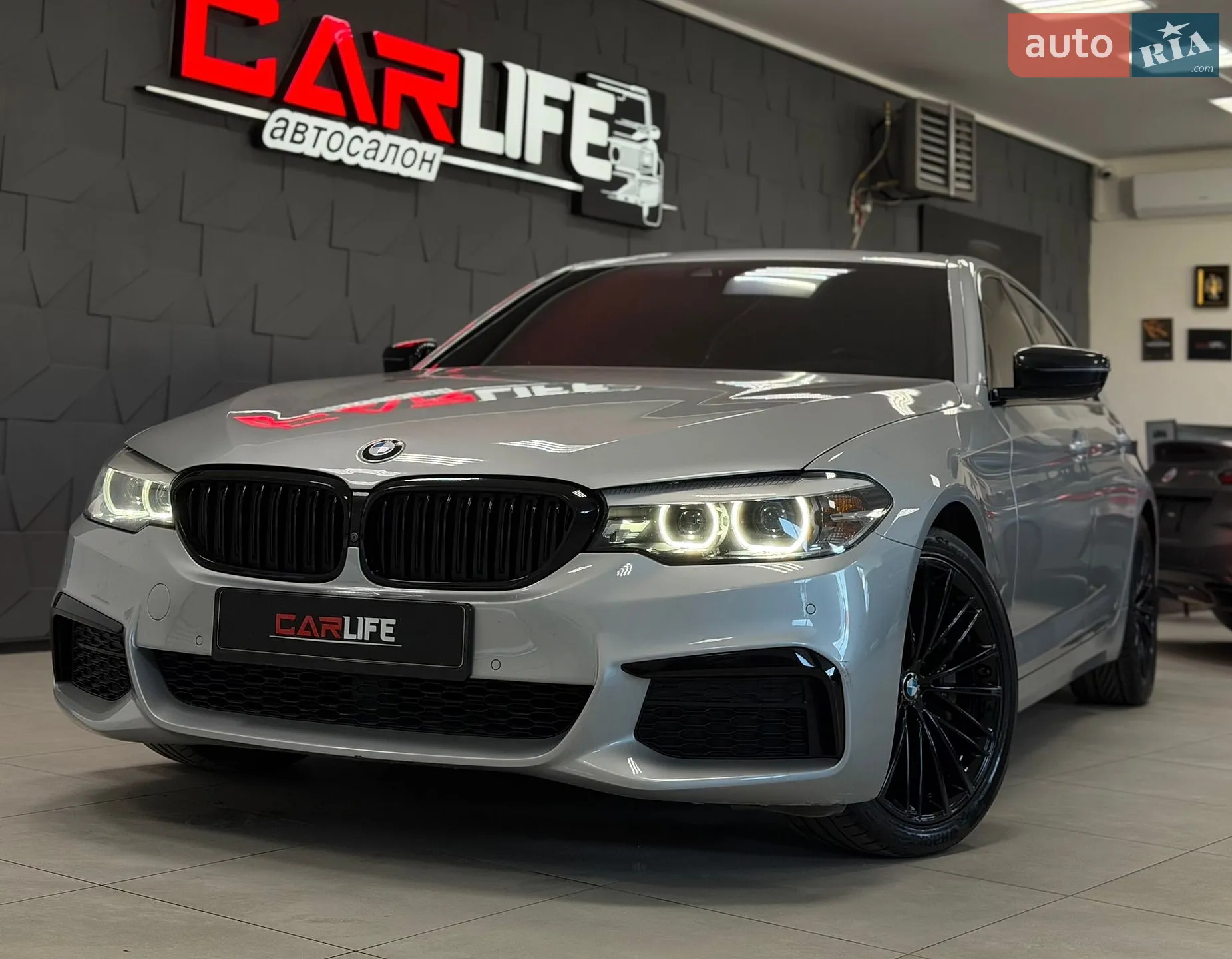 2019 BMW 5er - фото 1