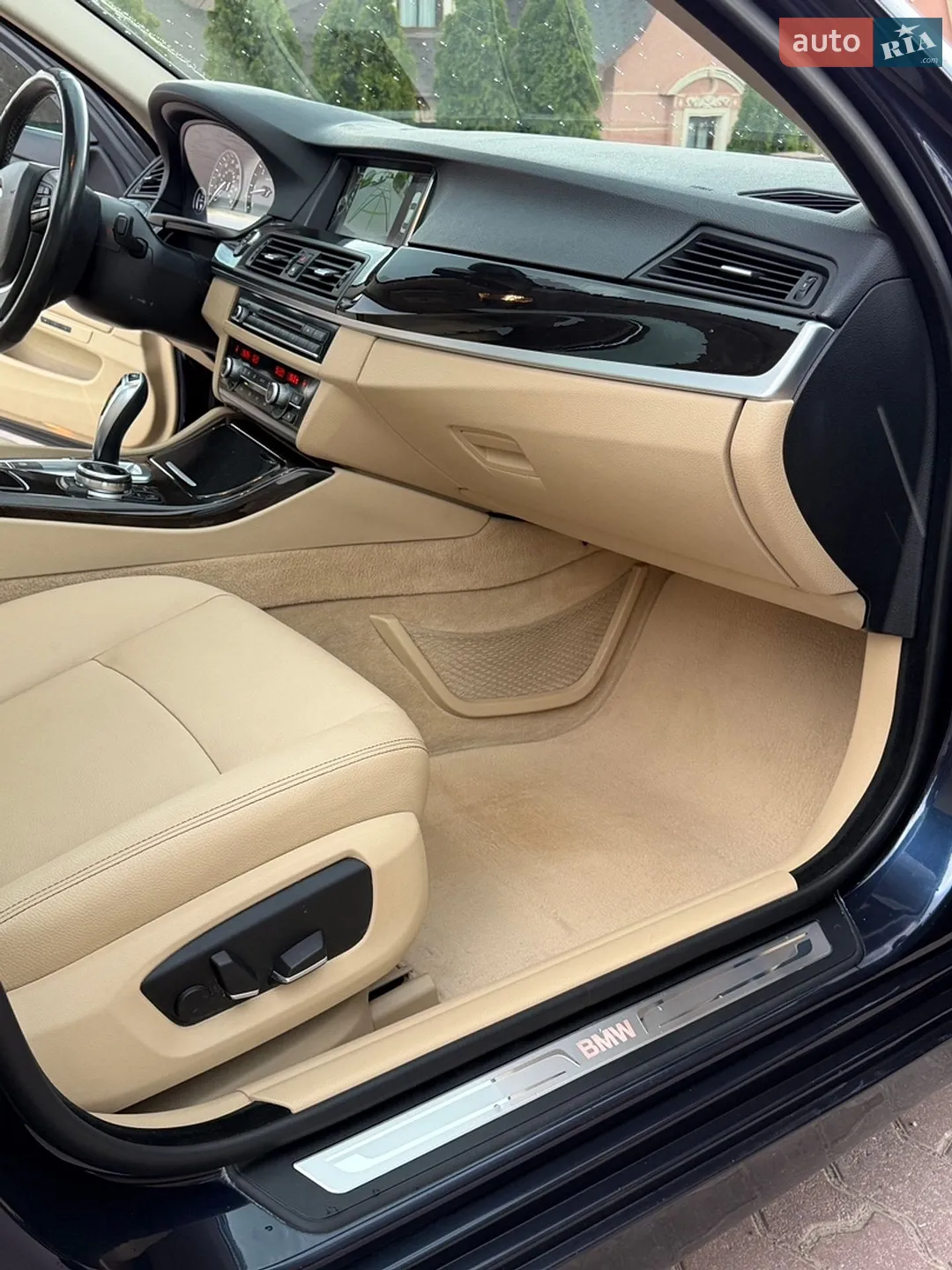 2013 BMW 5er - мініатюра 18