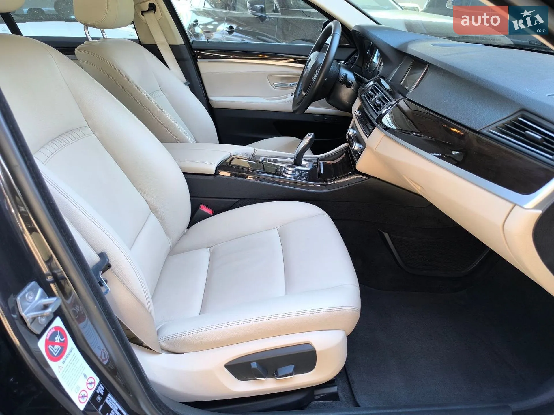 2014 BMW 5er - мініатюра 19