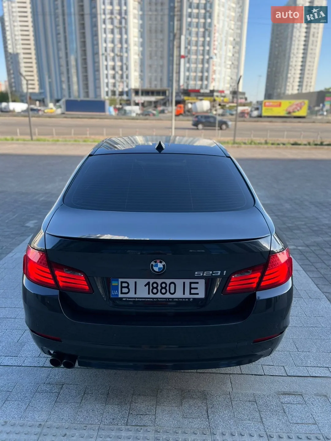 2011 BMW 5er - мініатюра 4