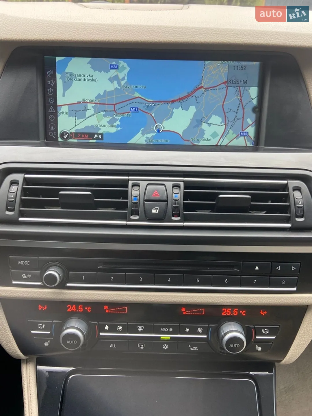 2012 BMW 5er - мініатюра 41