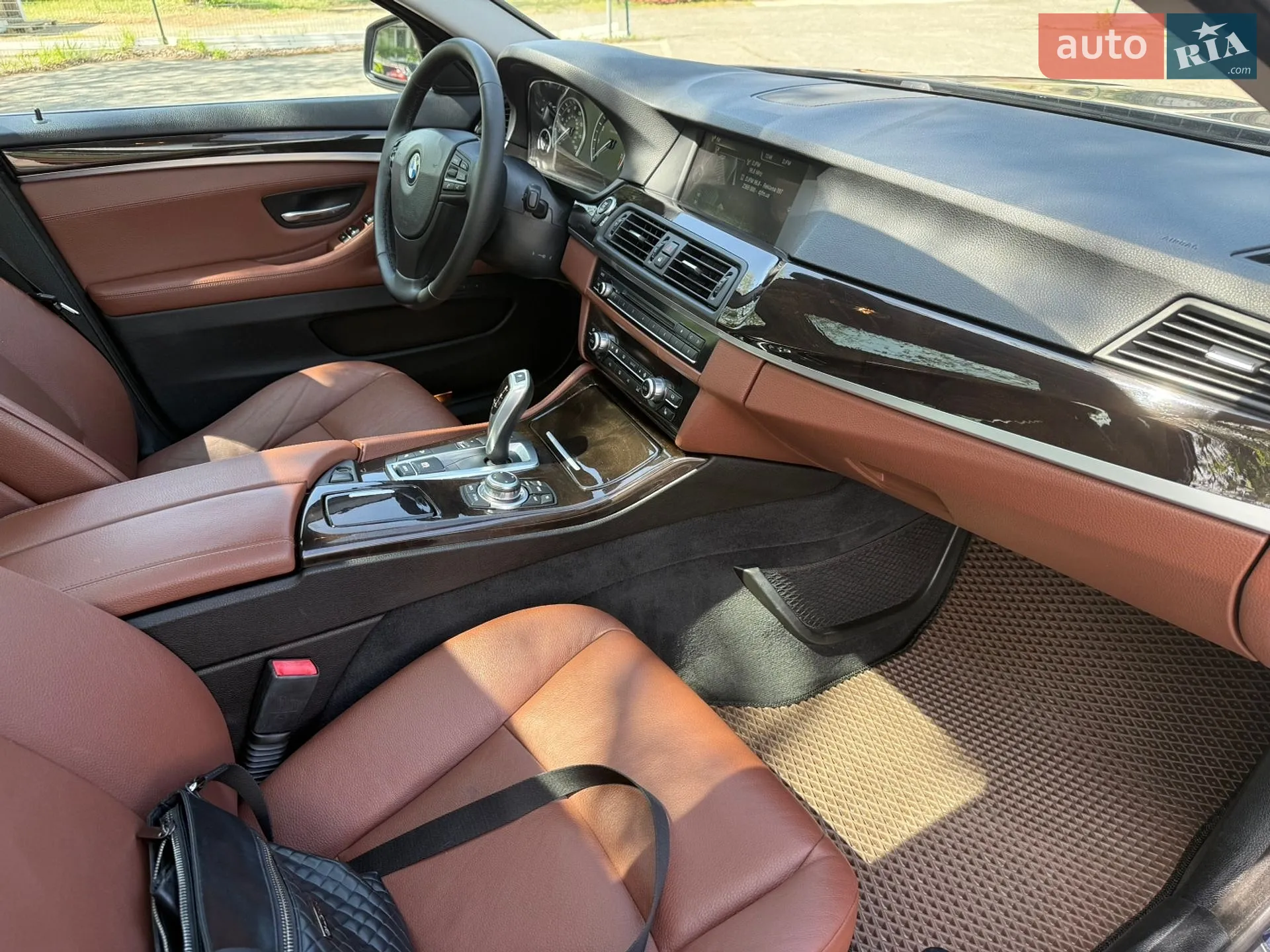 2012 BMW 5er - мініатюра 17
