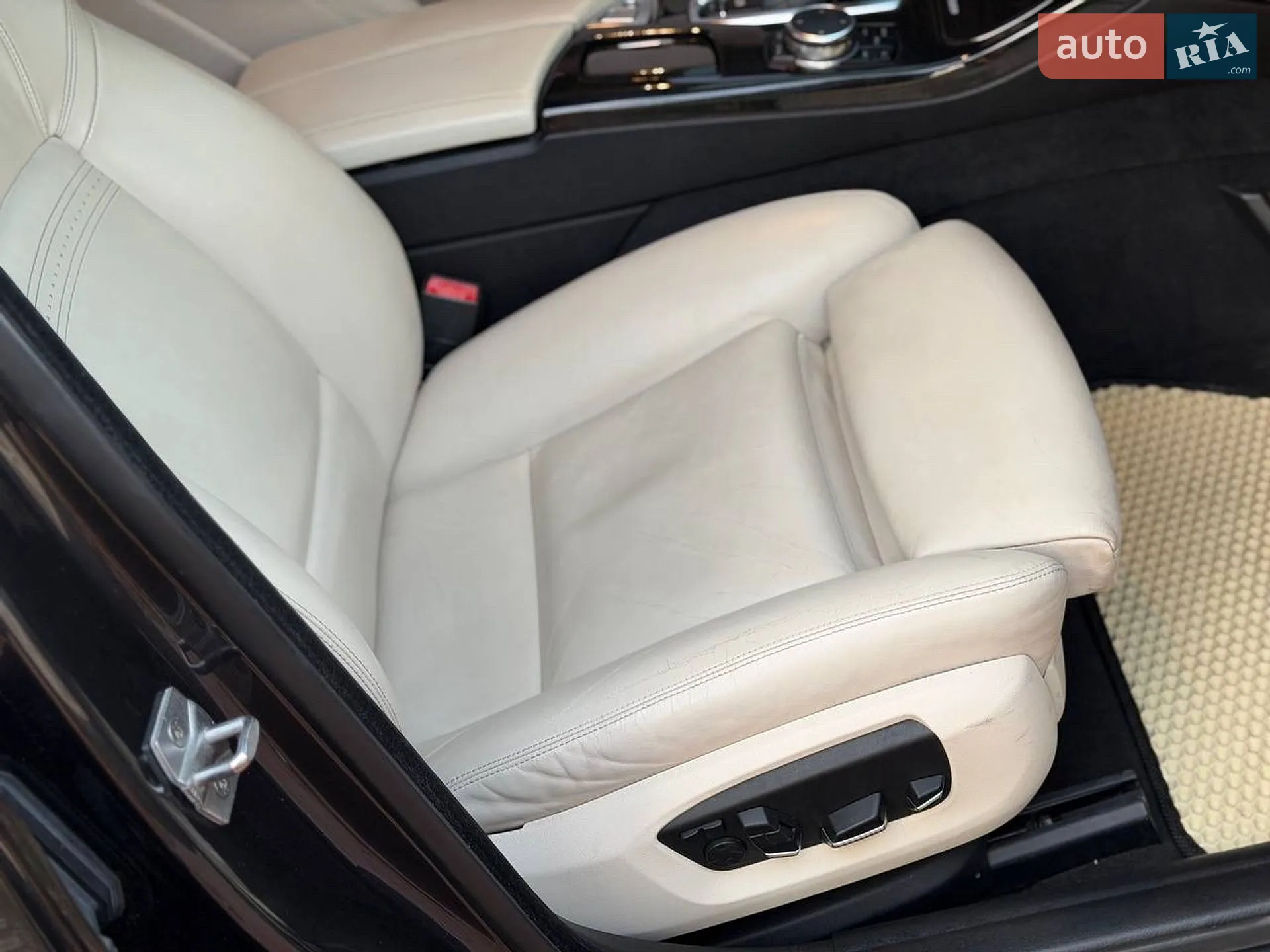2015 BMW 5er - мініатюра 28