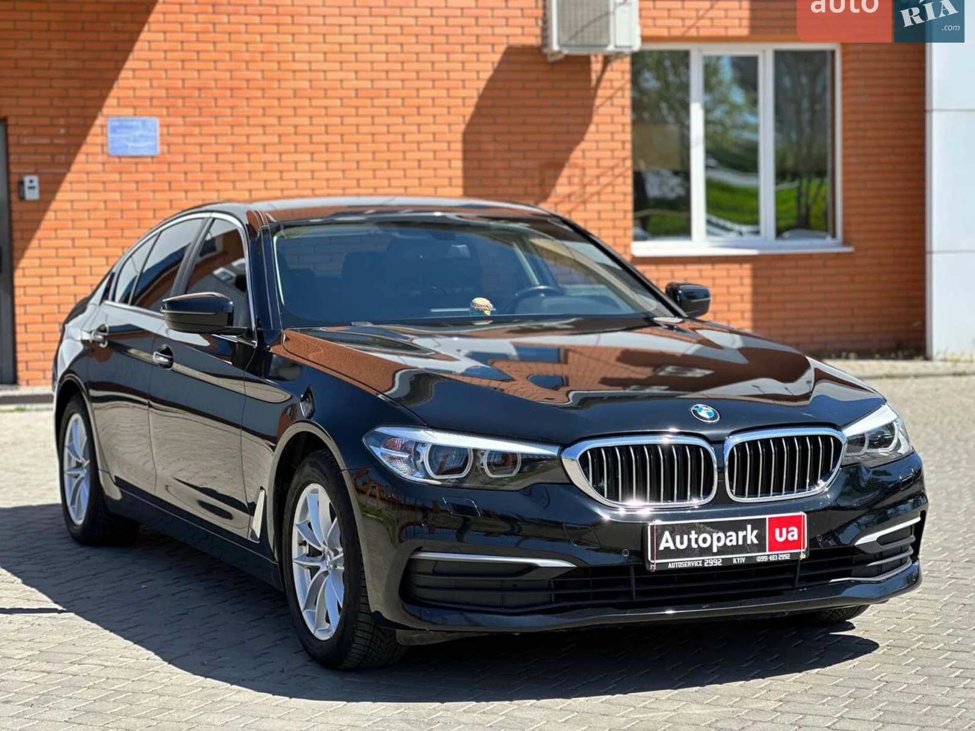 2017 BMW 5er - мініатюра 3
