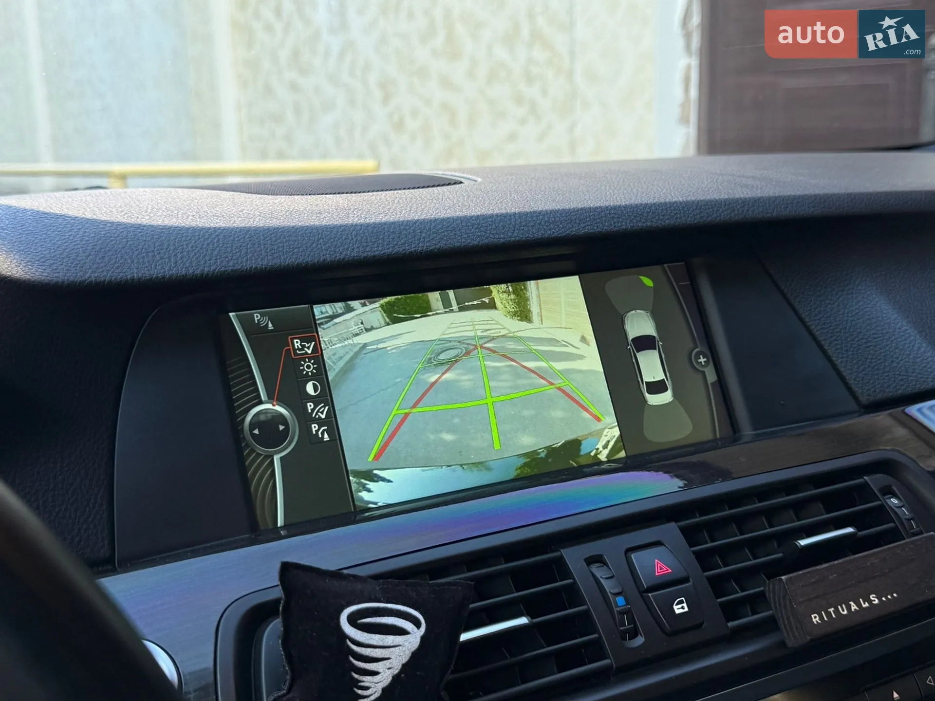 2012 BMW 5er - мініатюра 21