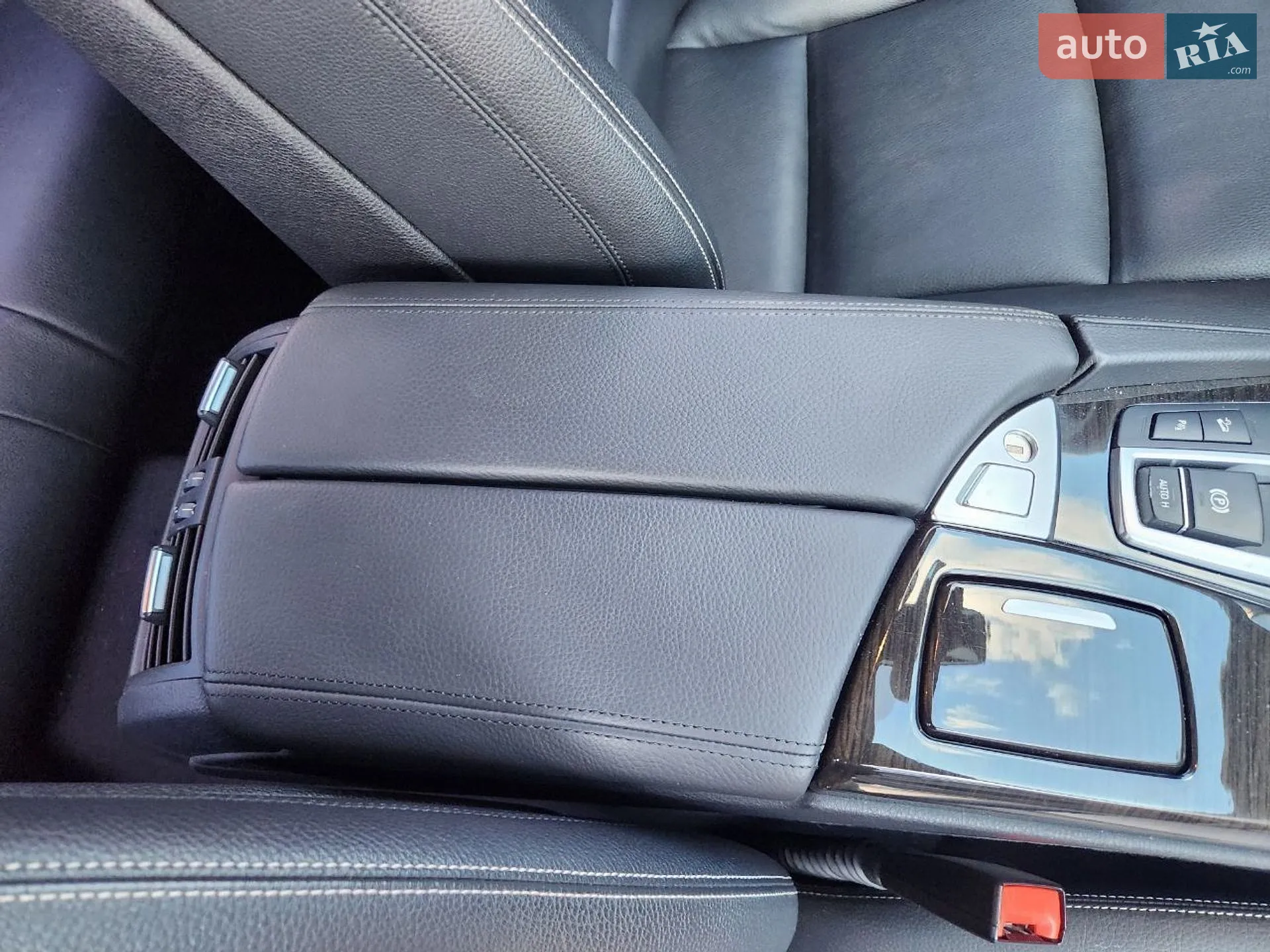 2013 BMW 5er - мініатюра 18