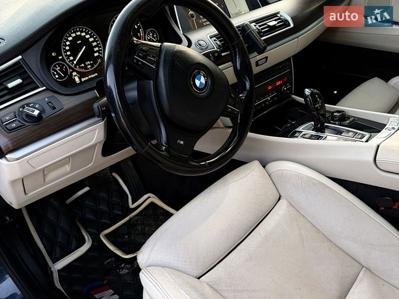 Лифтбек BMW 5 Series 2011 в Великом Березном