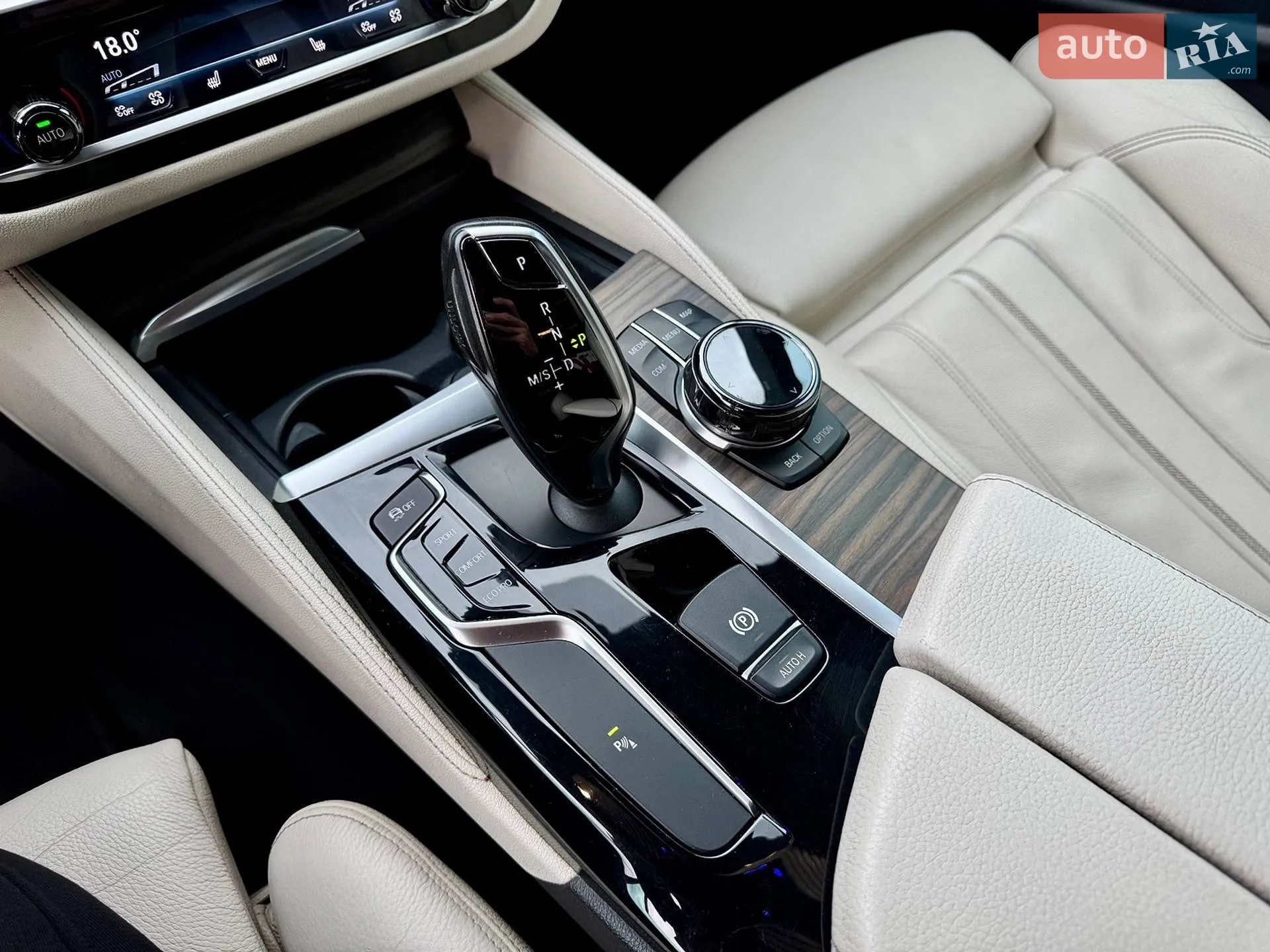 2017 BMW 5er - мініатюра 26