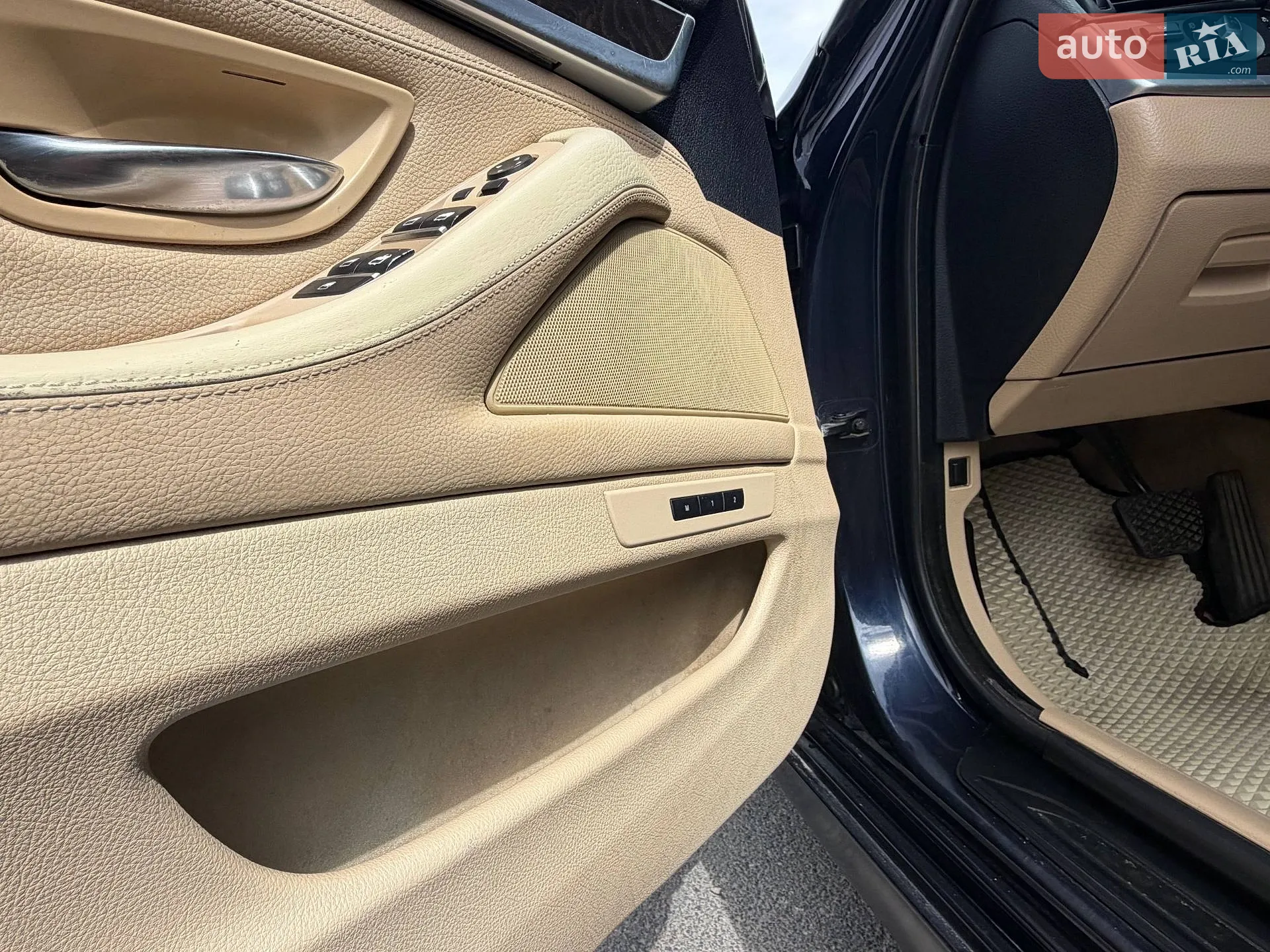 2011 BMW 5er - мініатюра 19
