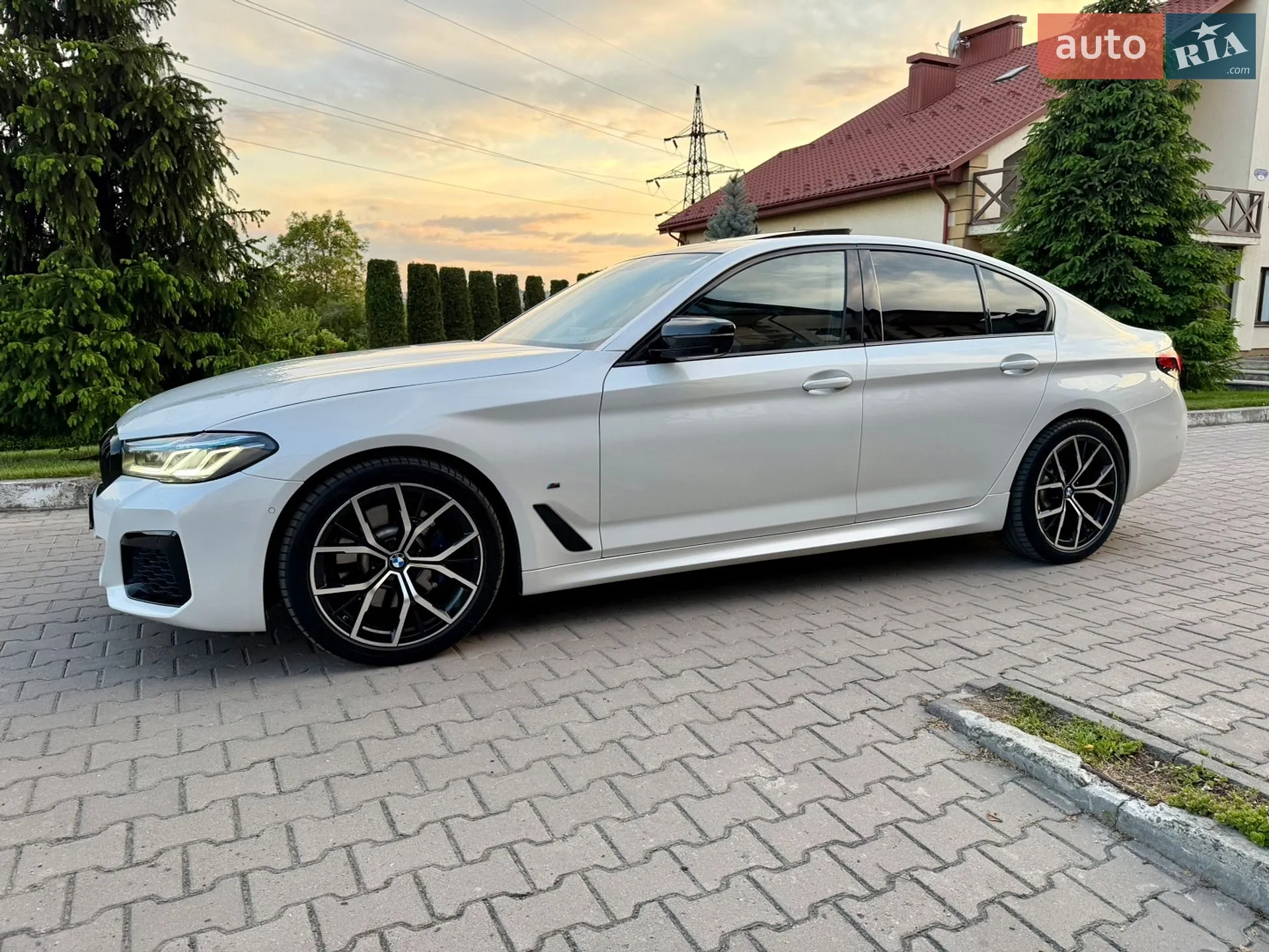 2020 BMW 5er - мініатюра 13