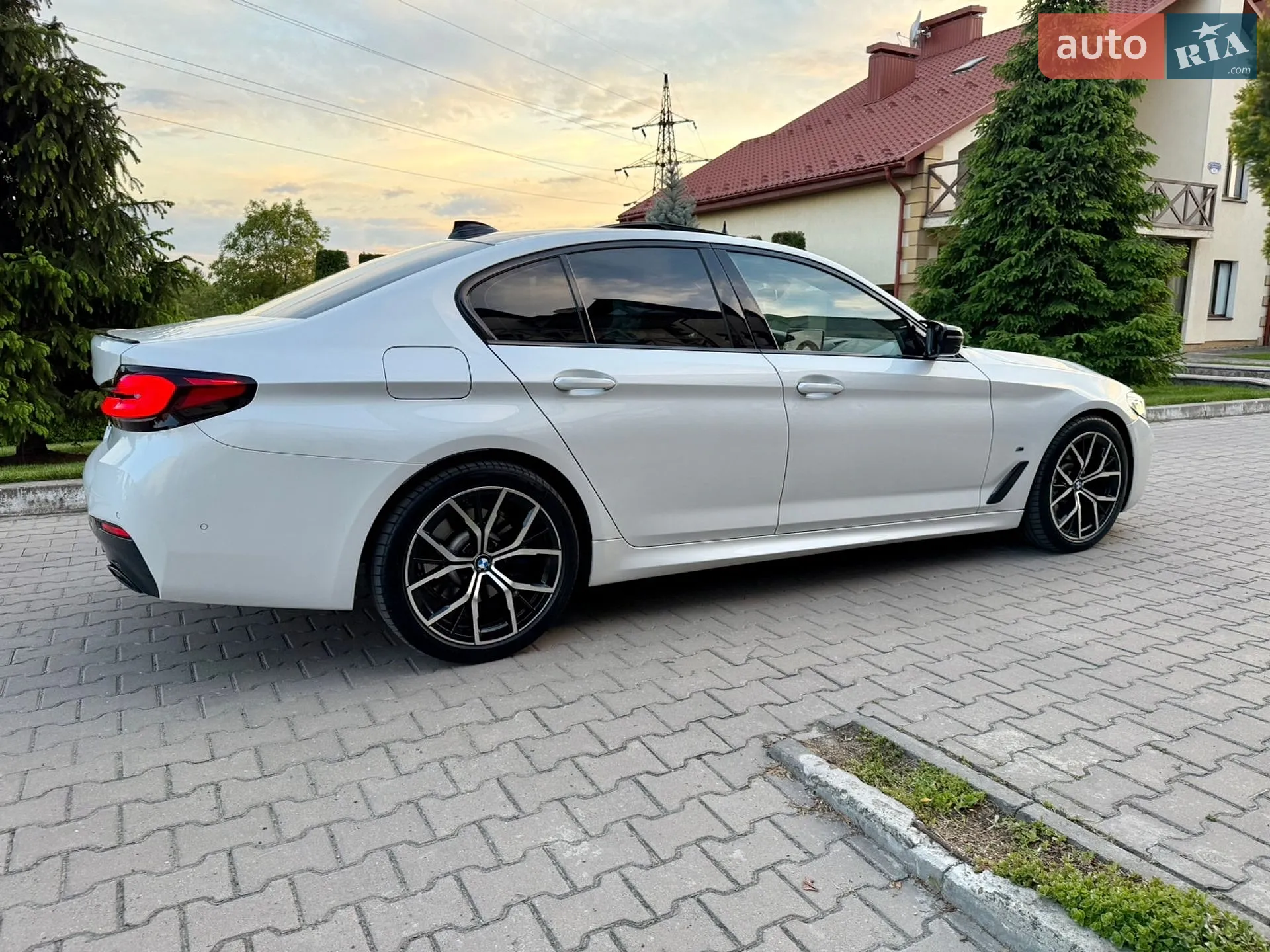 2020 BMW 5er - мініатюра 18