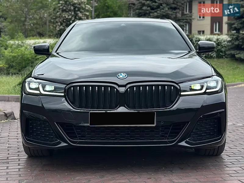 BMW 5 Series 2022 VIN WBA13AG08PCM36169 фото оголошення 3 з 102