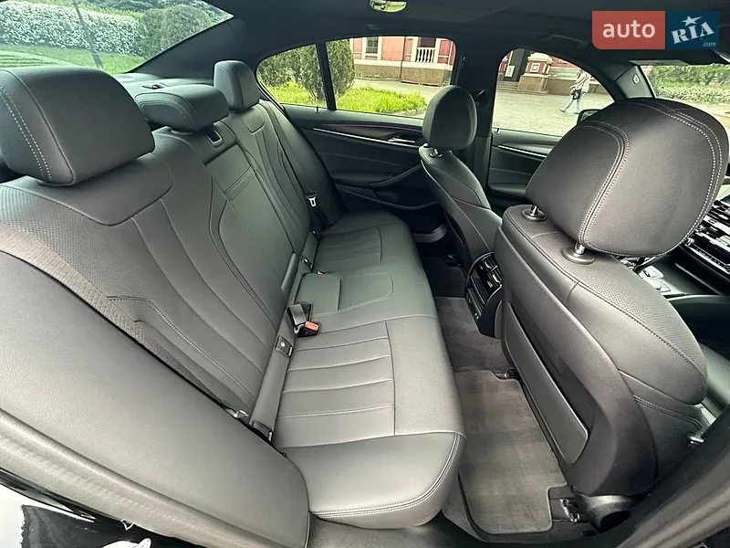 BMW 5 Series 2022 VIN WBA13AG08PCM36169 фото оголошення 20 з 102