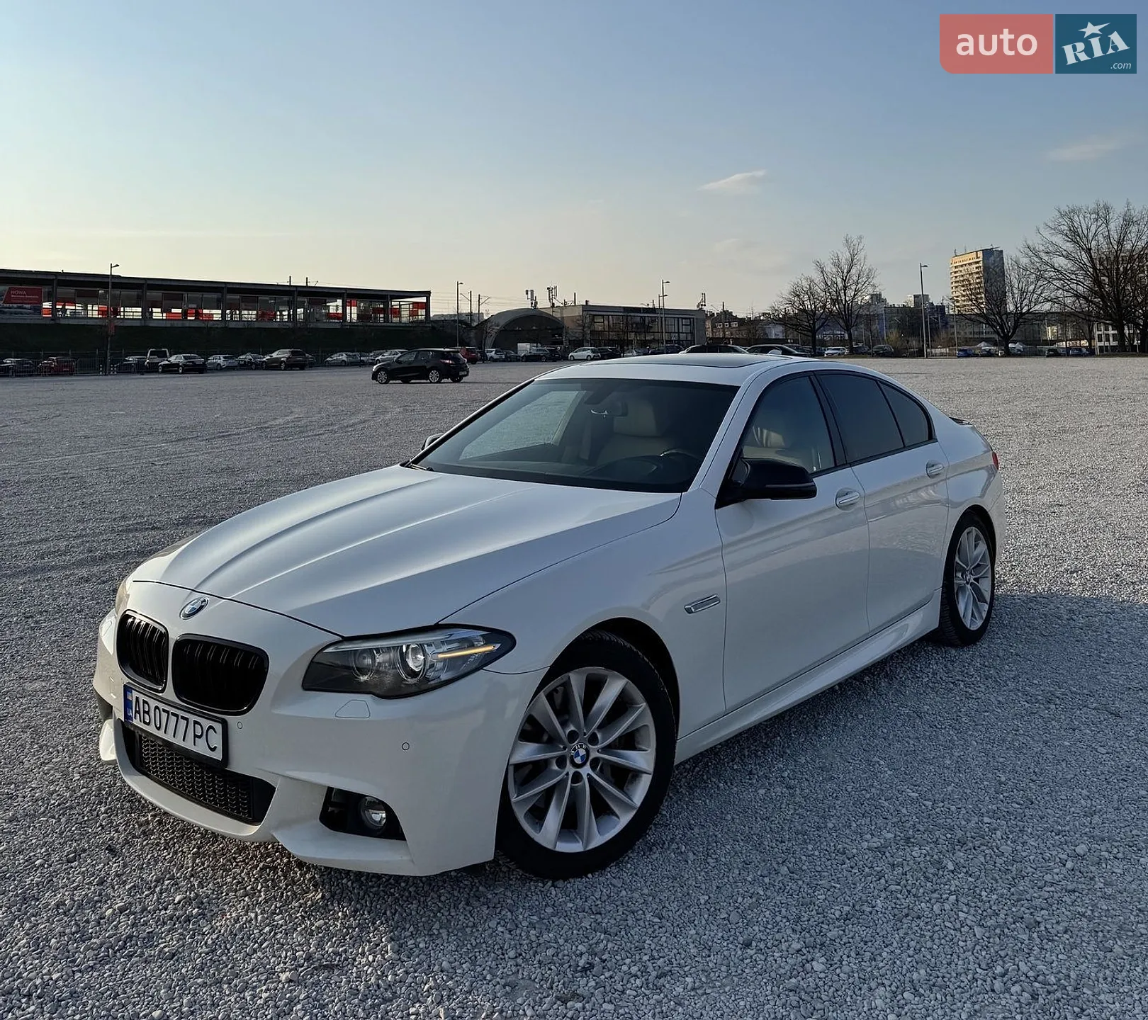 2014 BMW 5er - мініатюра 2
