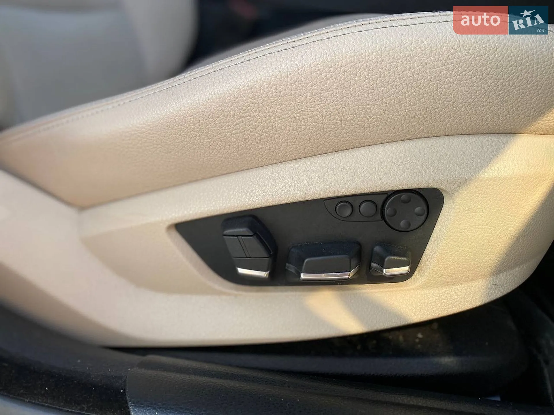 2013 BMW 5er - мініатюра 16