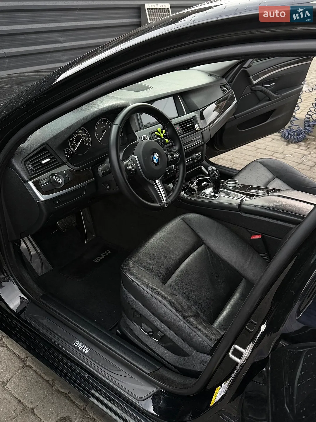 2012 BMW 5er - мініатюра 22