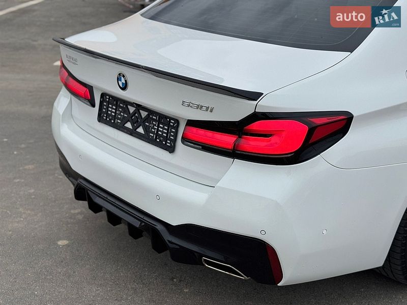 Седан BMW 5 Series 2018 в Ровно фото 34 Седан BMW 5 Series 2018 в Ровно