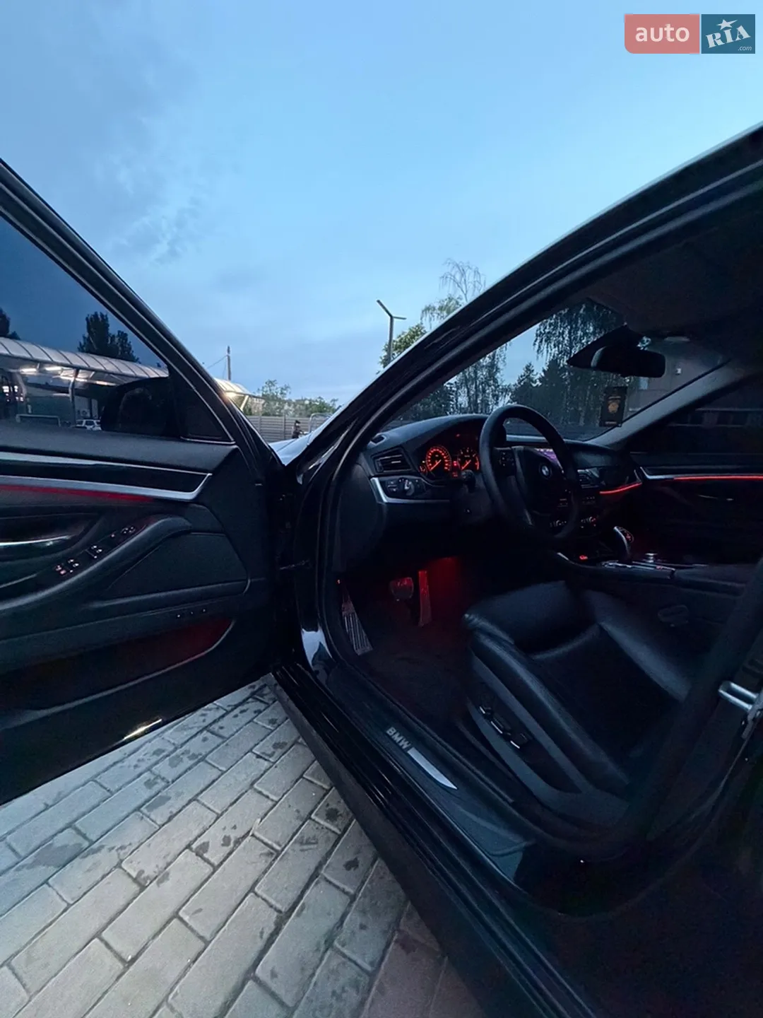 2010 BMW 5er - мініатюра 9