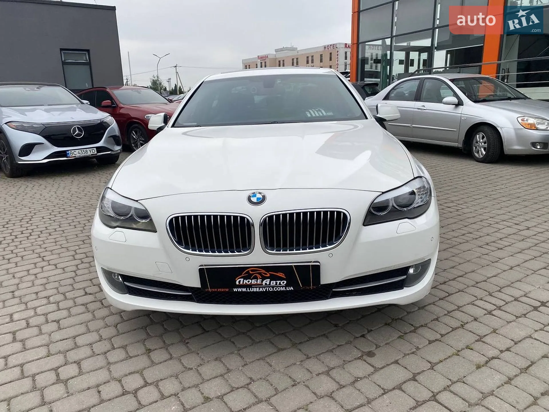 2013 BMW 5er - мініатюра 2