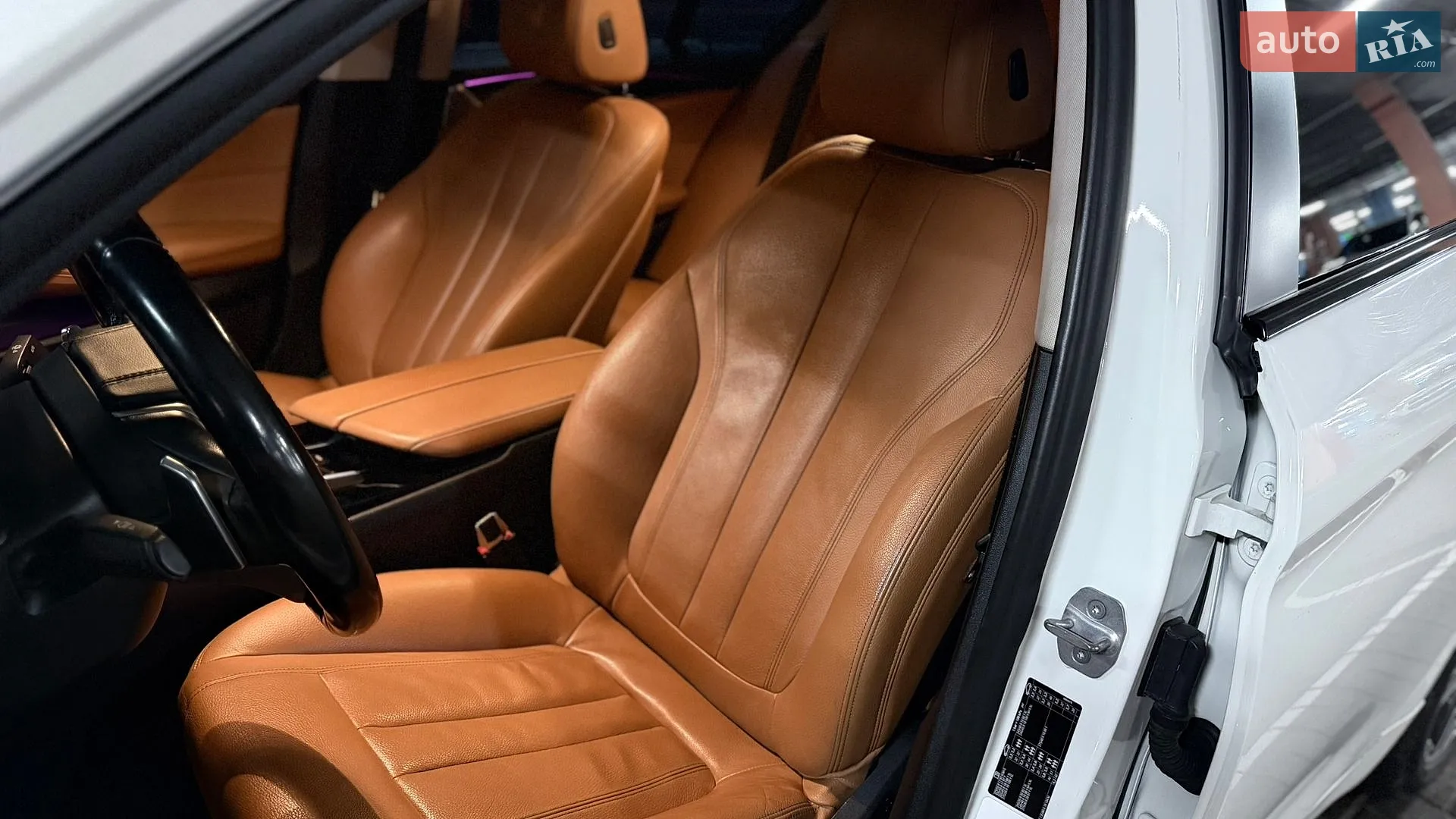2017 BMW 5er - мініатюра 16