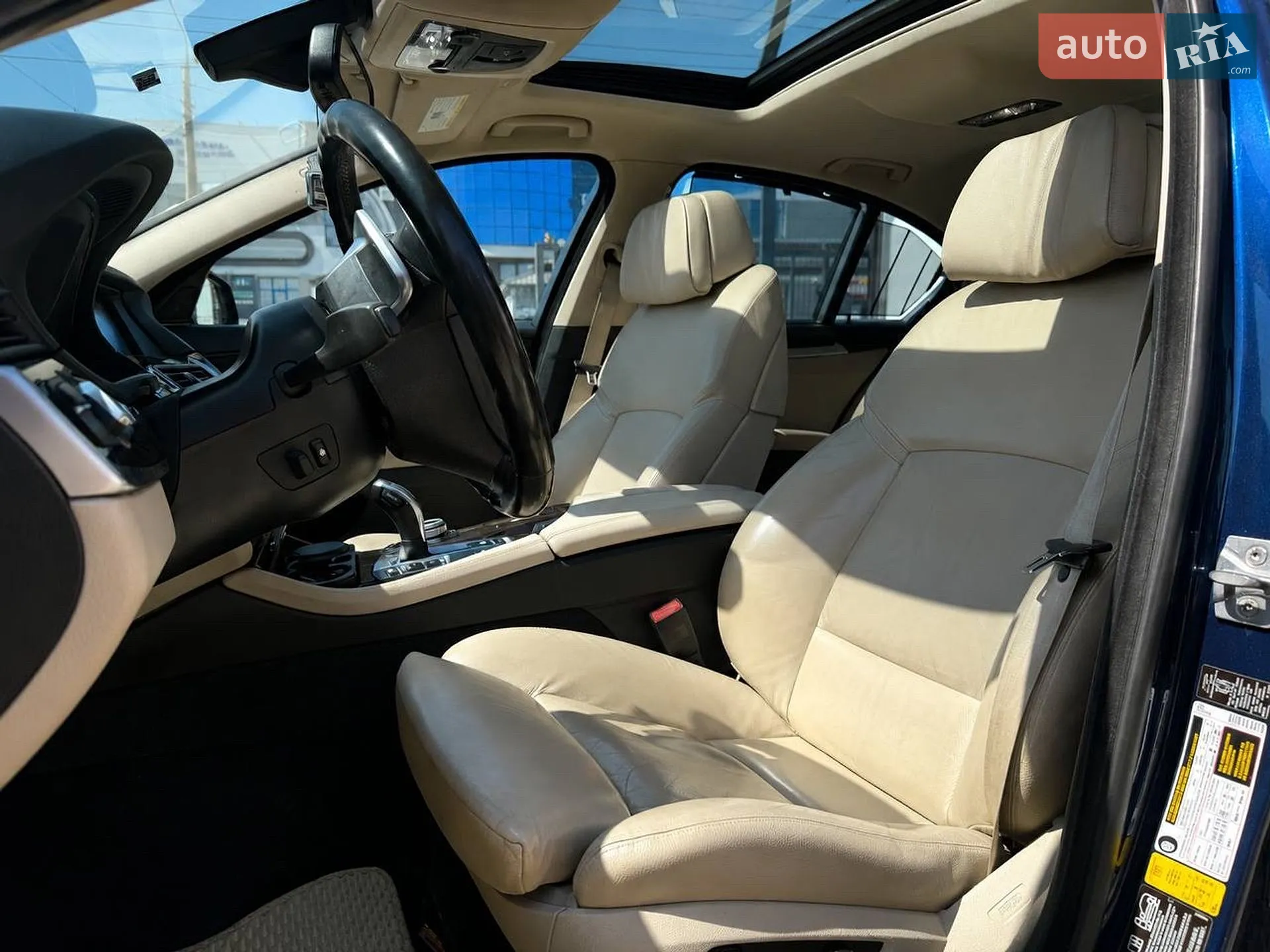 2011 BMW 5er - мініатюра 9