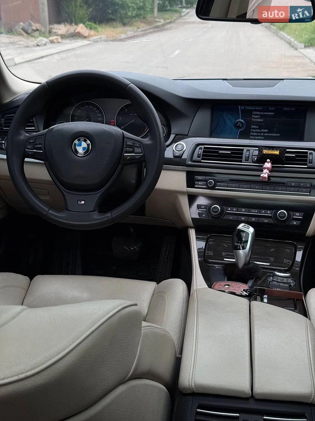 2011 BMW 5er - мініатюра 11