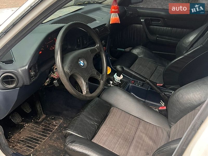 Седан BMW 5 Series 1990 в Черкассах