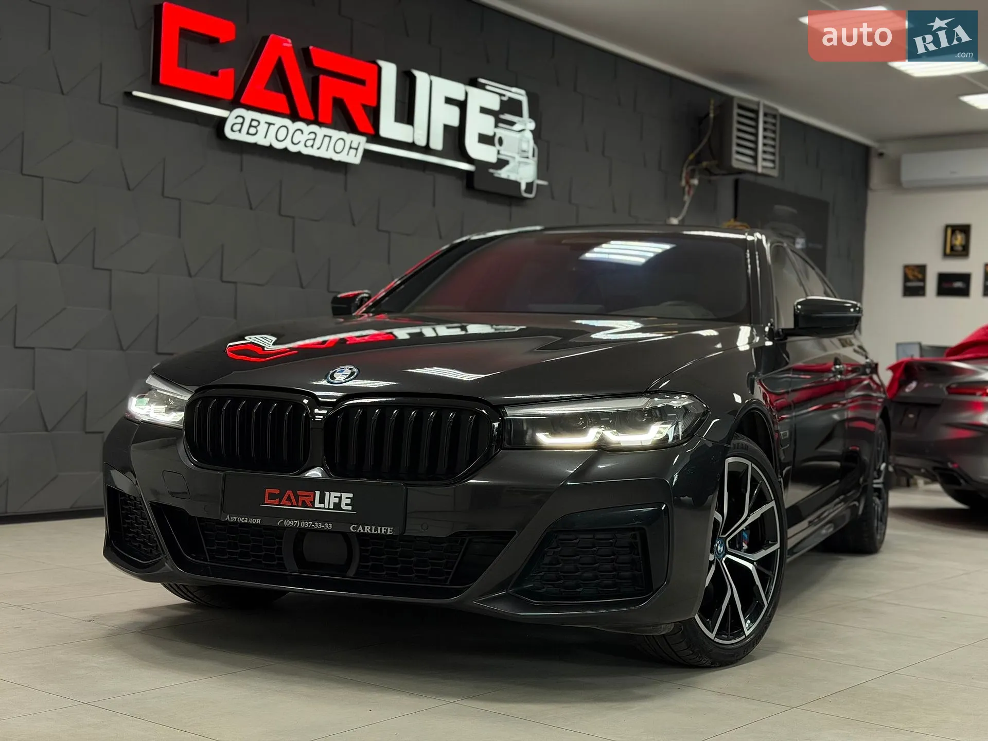 2021 BMW 5er - мініатюра 2