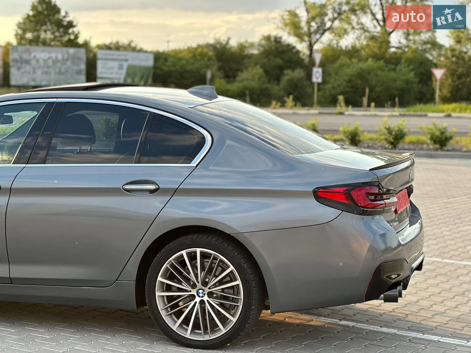 2017 BMW 5er - мініатюра 10