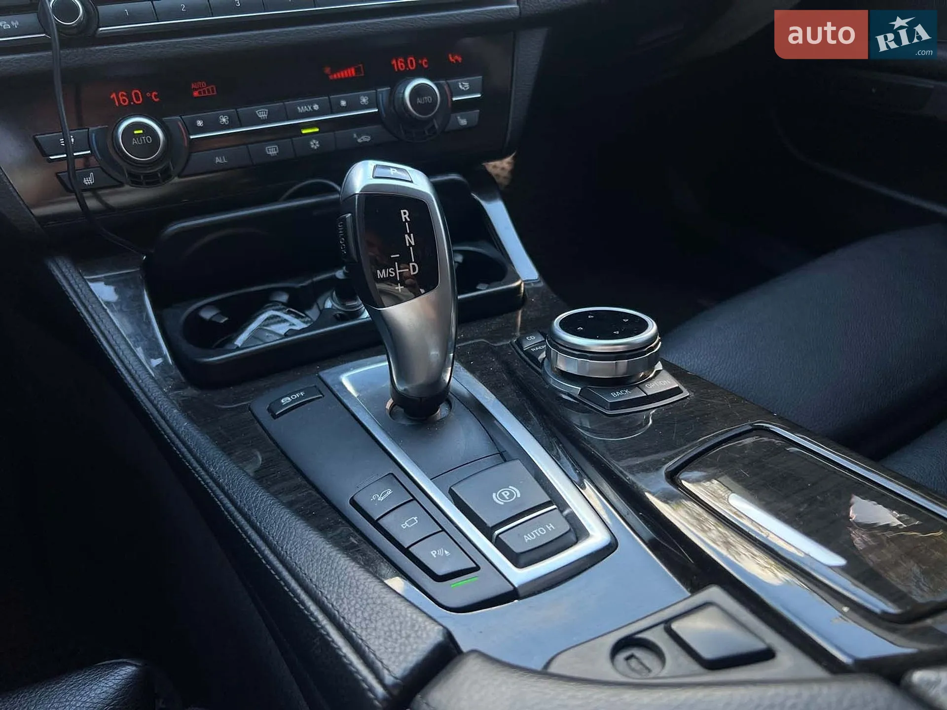 2011 BMW 5er - мініатюра 18