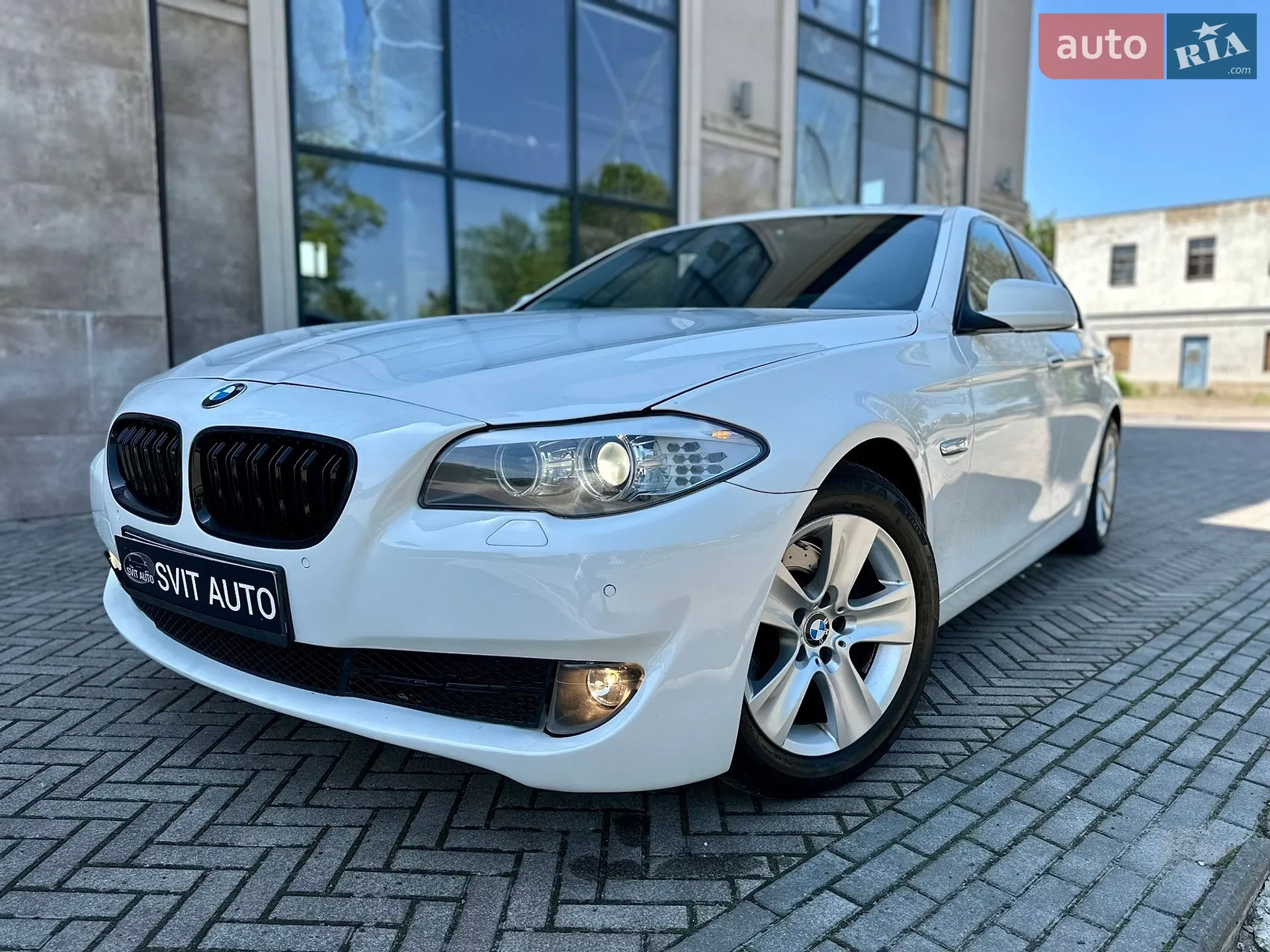 2011 BMW 5er - мініатюра 3