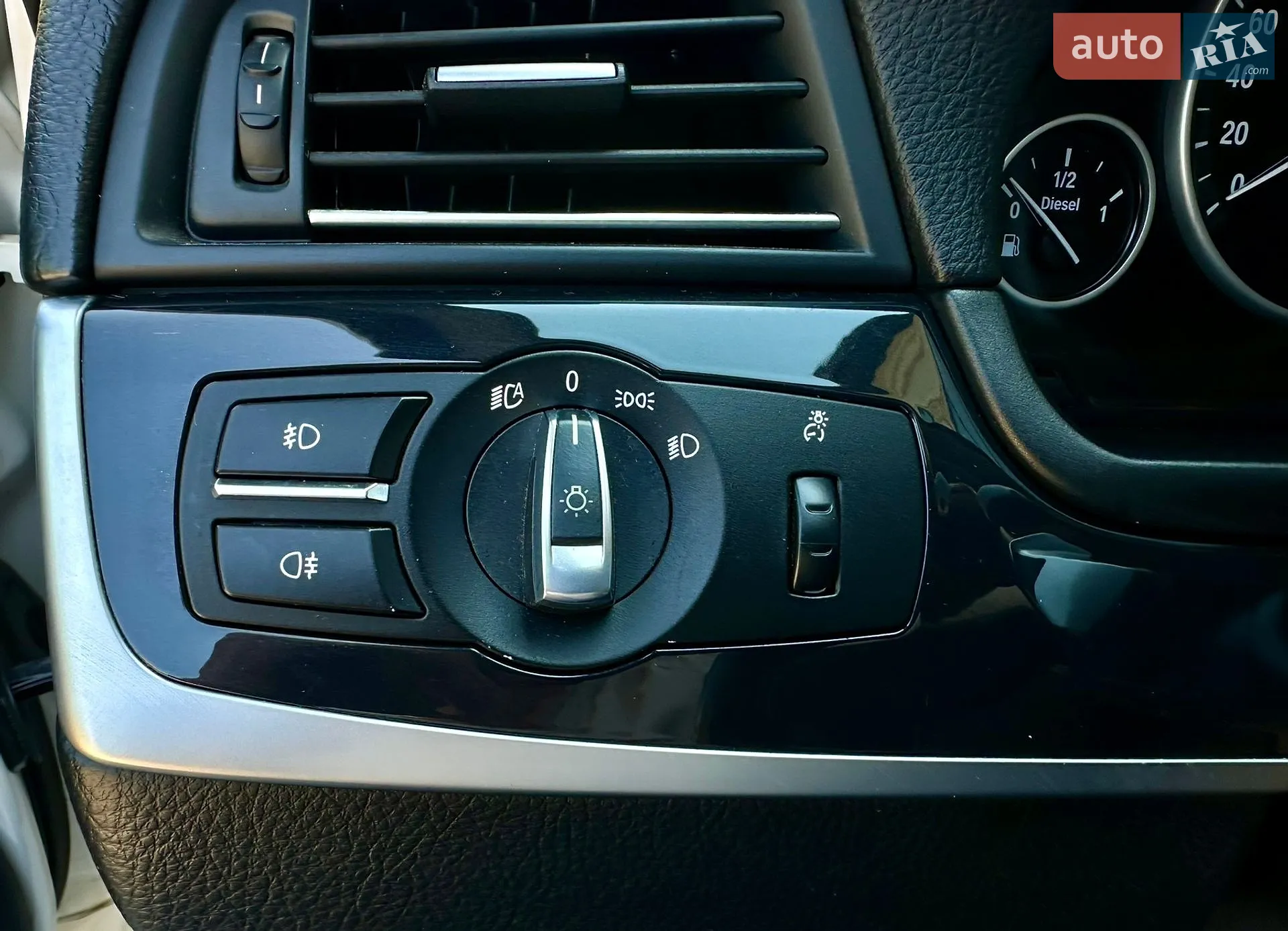2011 BMW 5er - мініатюра 38
