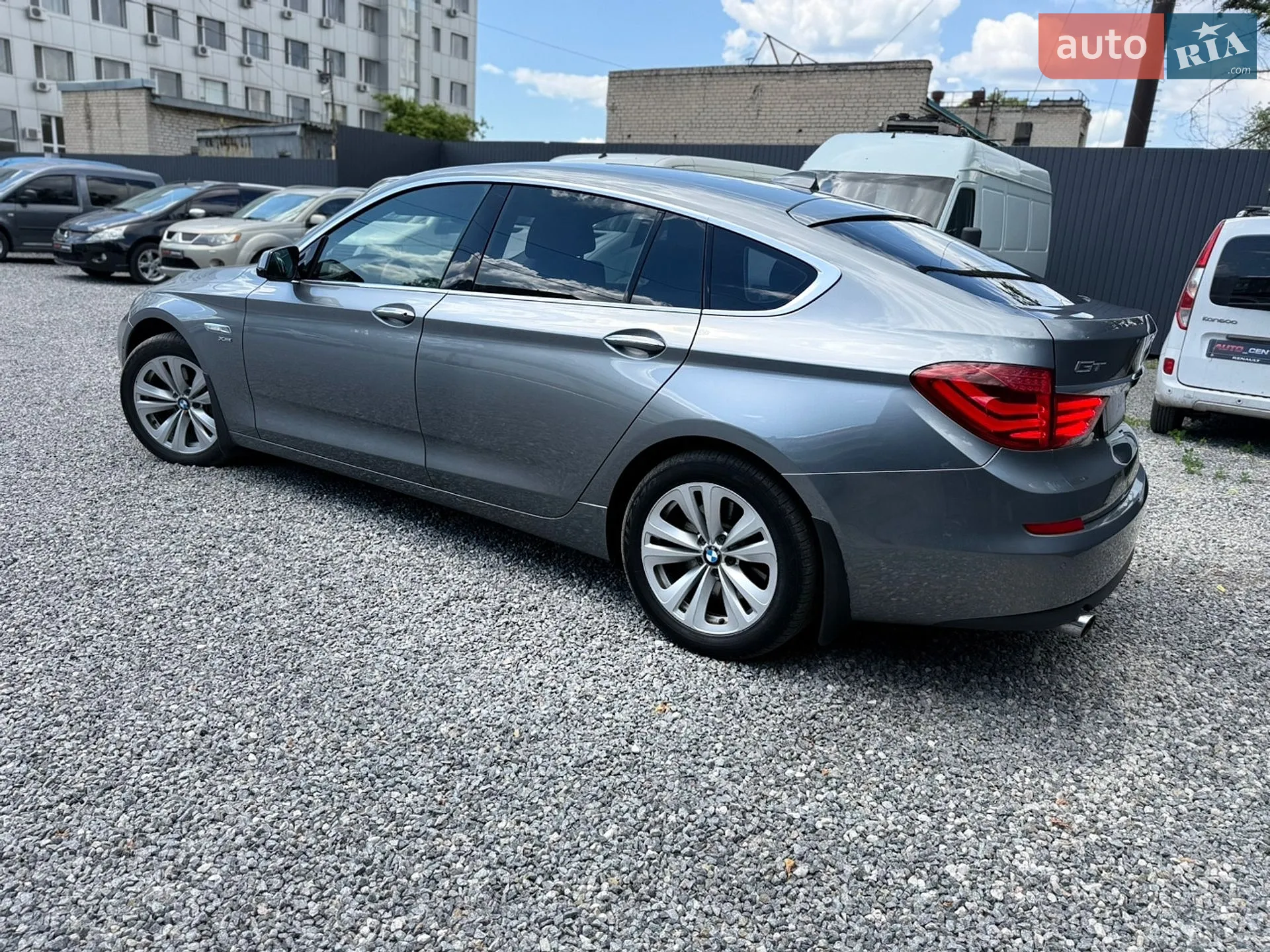 2010 BMW 5er - мініатюра 13