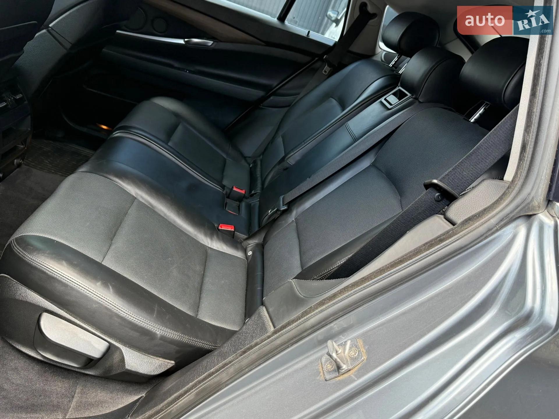 2010 BMW 5er - мініатюра 20