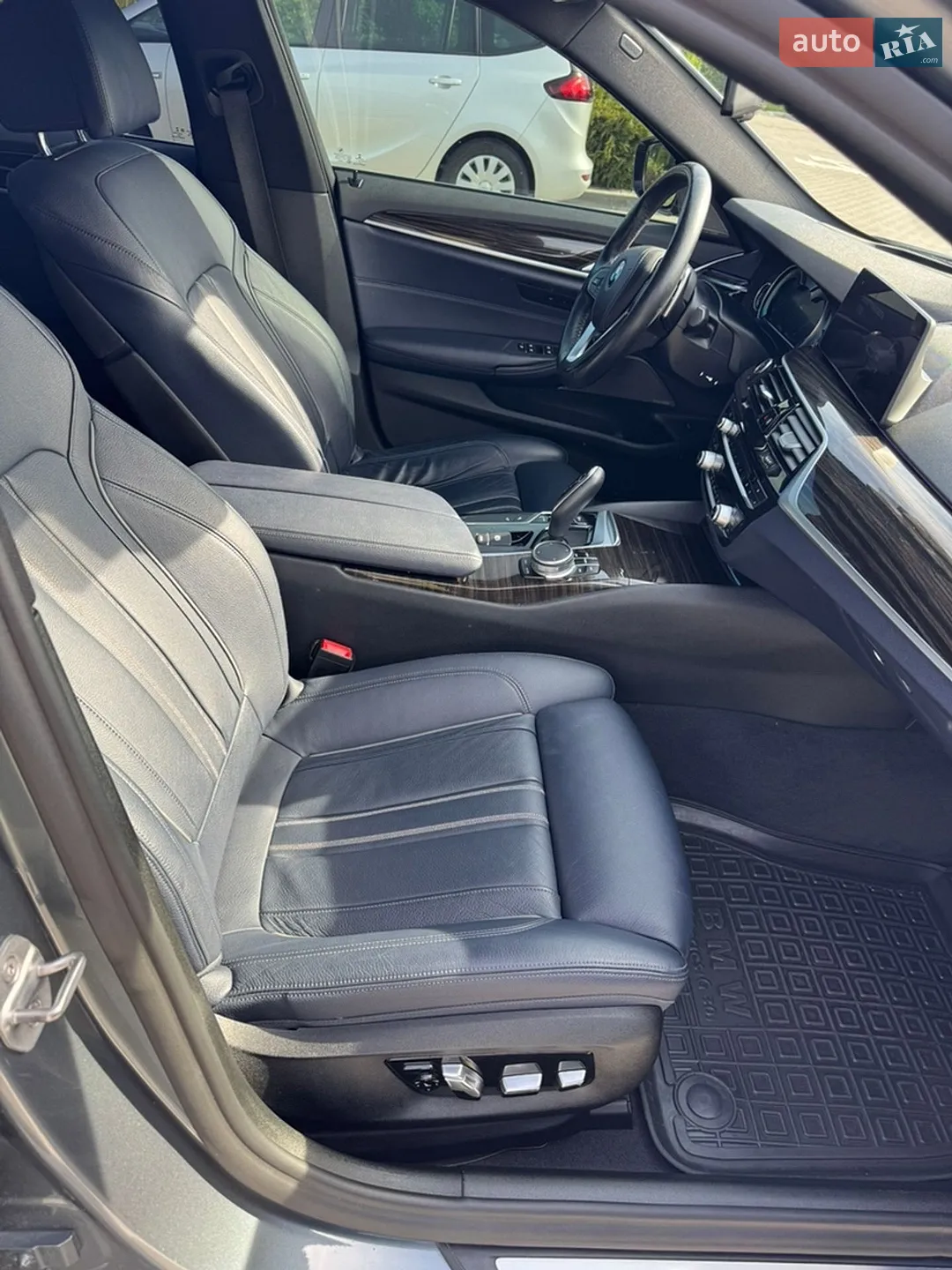 2017 BMW 5er - мініатюра 27