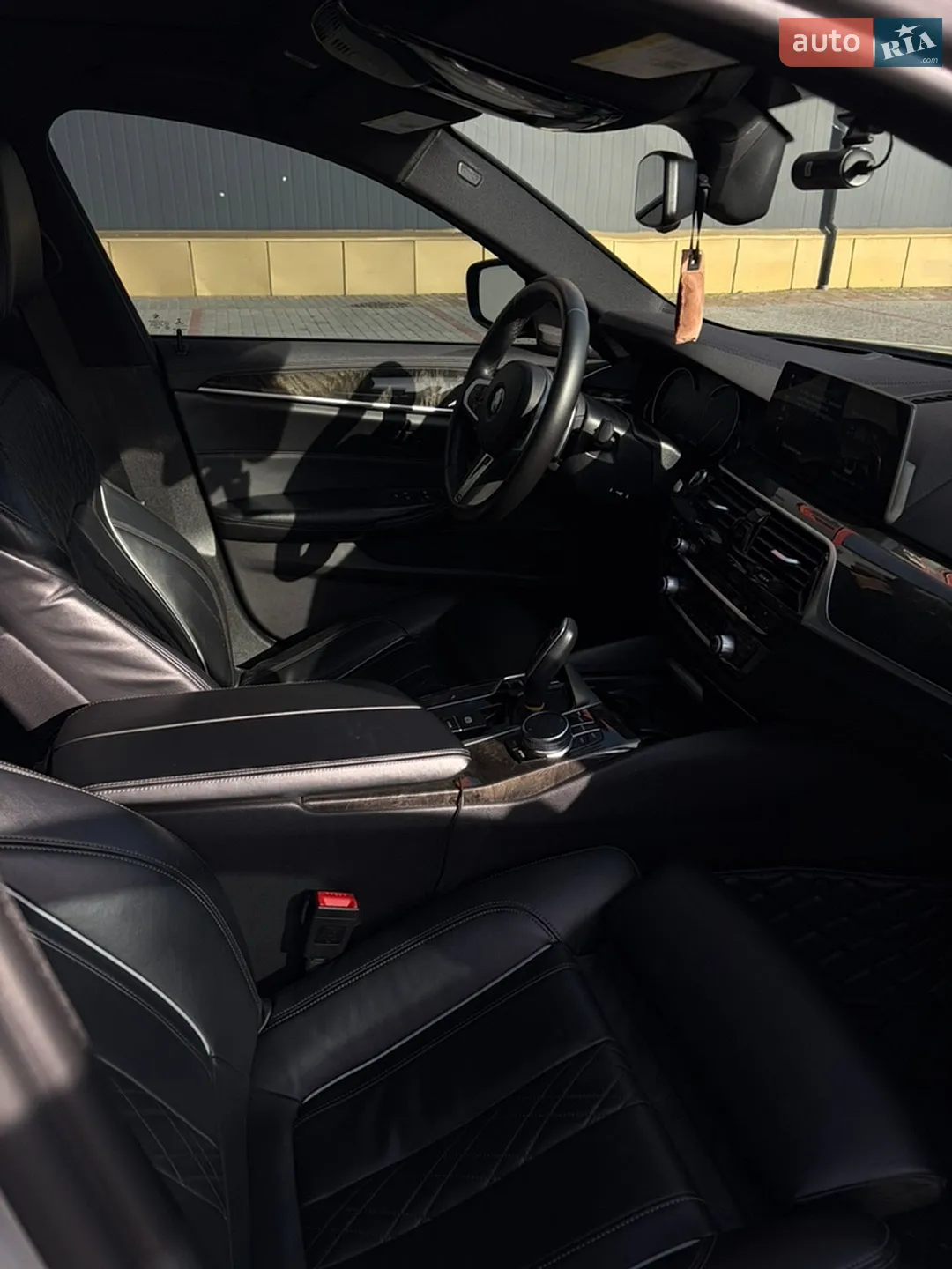 2017 BMW 5er - мініатюра 13