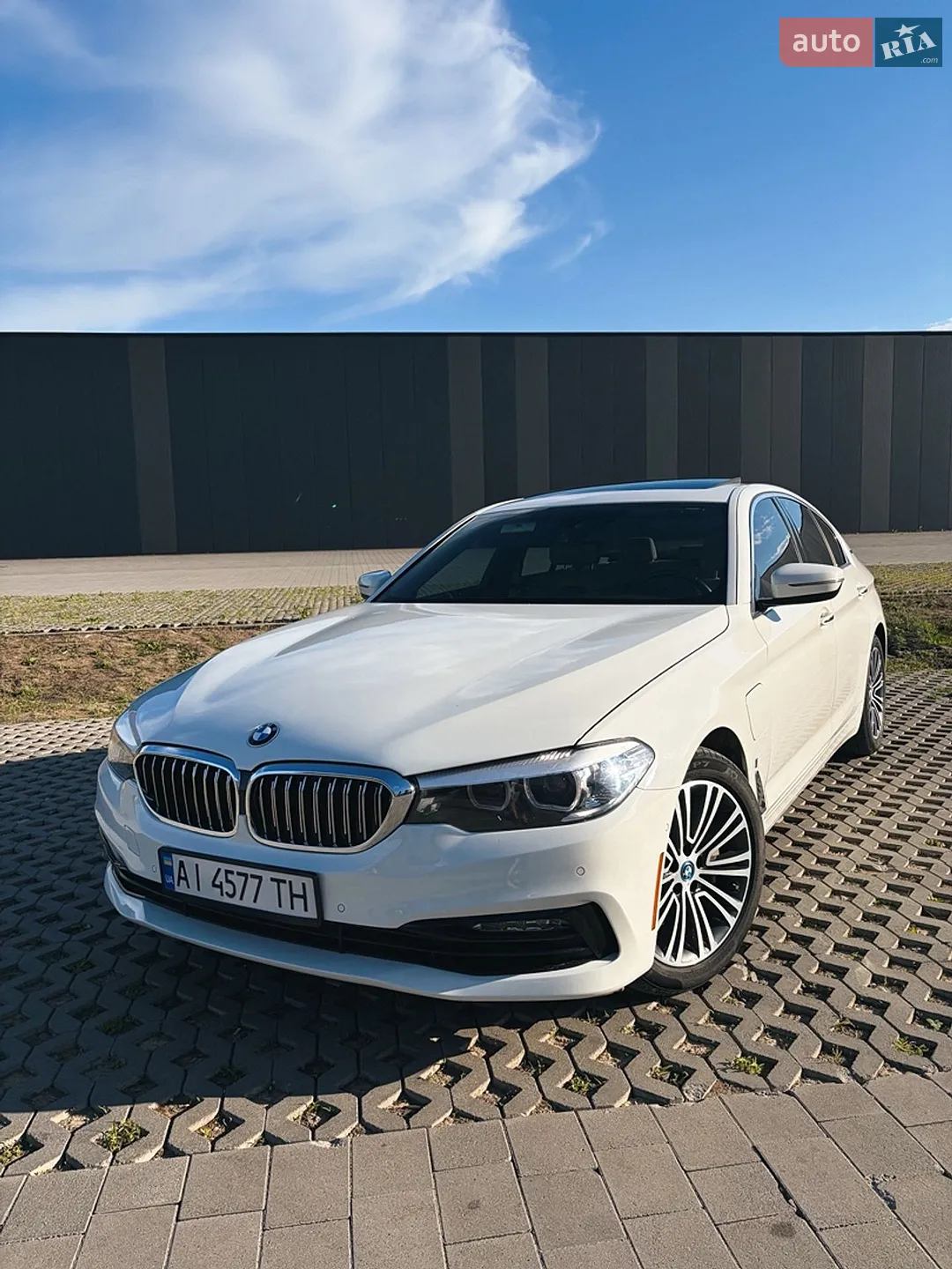 2018 BMW 5er - мініатюра 2