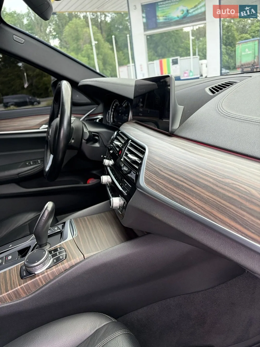 2017 BMW 5er - мініатюра 19