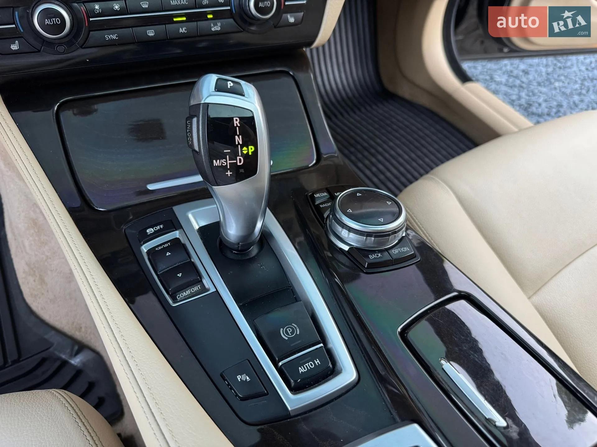2013 BMW 5er - мініатюра 77