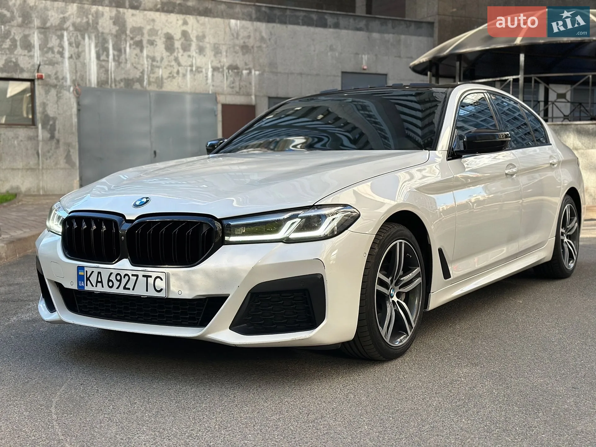 2020 BMW 5er - мініатюра 2