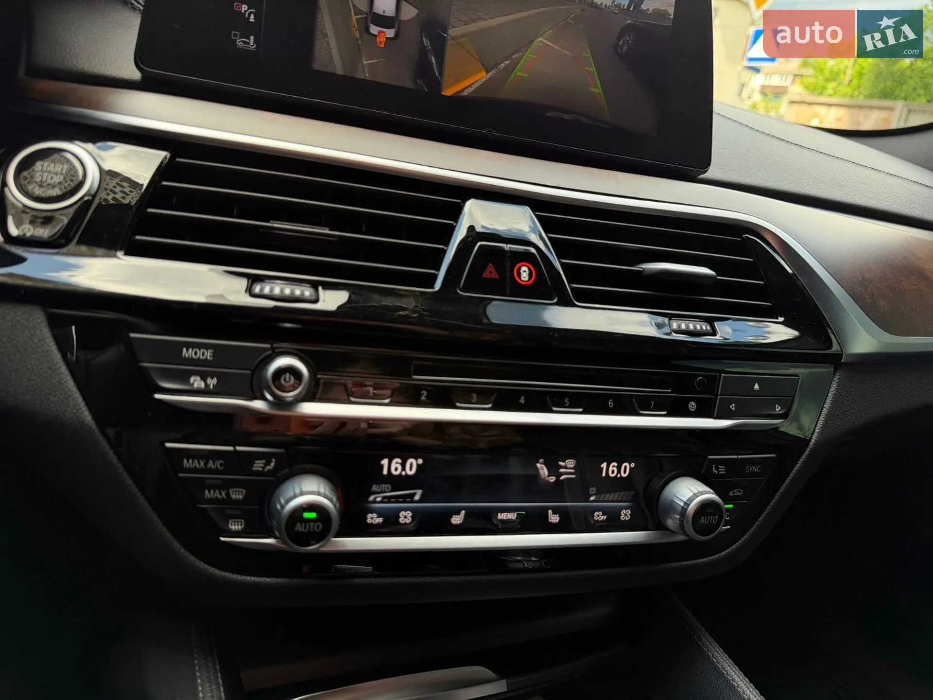 2017 BMW 5er - мініатюра 13